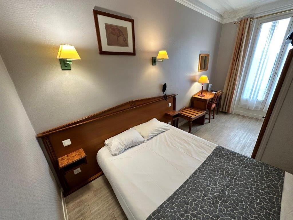 Hotel Richmond Gare Du Nord Paris Room photo